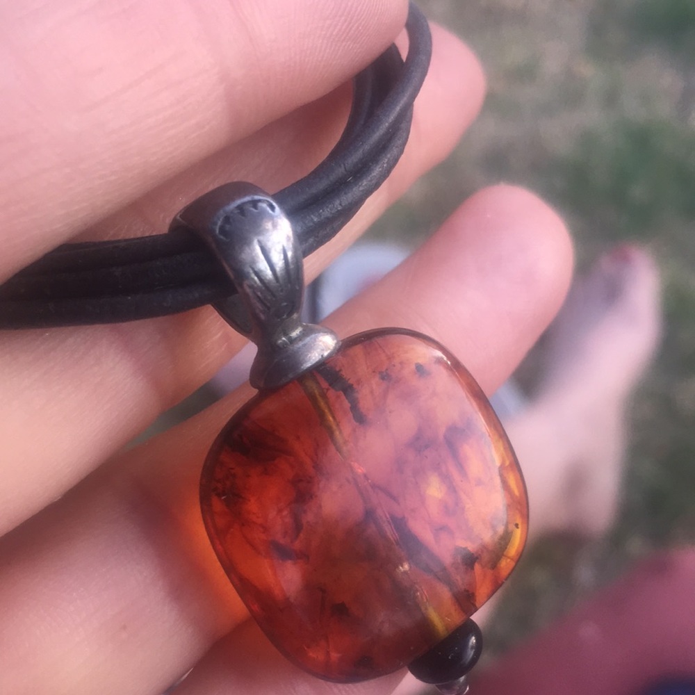 Silpada sterling leather faux amber w onyx beads choker